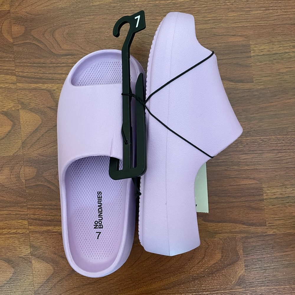 No Boundaries Light Purple Slip-On Shoes